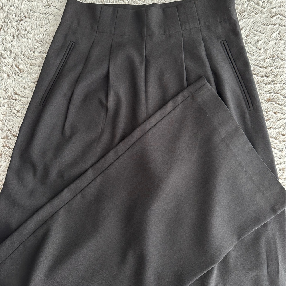PARKER Pleated High-Waisted Trousers